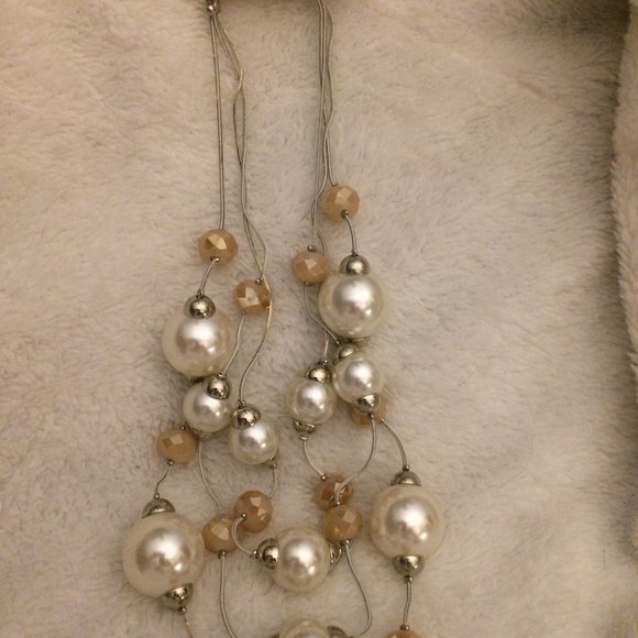 Sophia & Kate White/Pink Bauble Necklace, Earrings - Picture 3 of 5